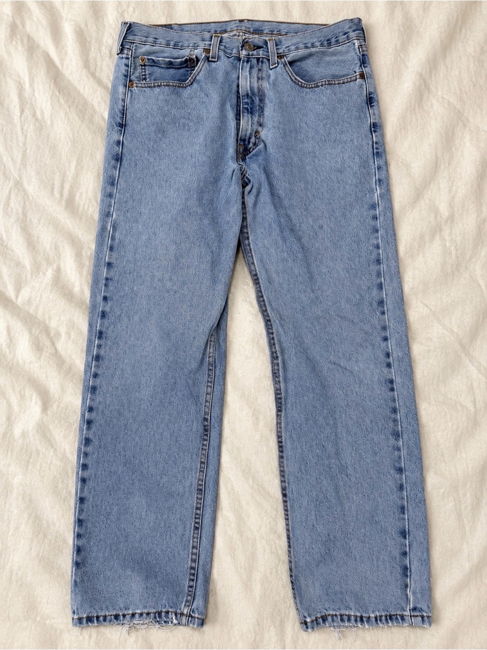 Classic Levi's 505s in the perfect faded light wash- Size 34